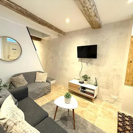 Maison Des Berges Арль